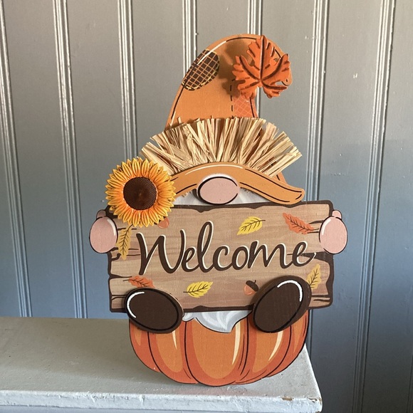 Brand NWT- 16” Precious- Wooden- Welcome- Gnome Fall Decor Sign w/ Metal 🍁🌻 - Picture 16 of 17